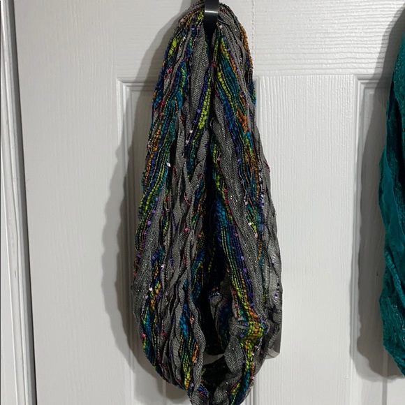 Infinity Scarves - Picture 2 of 5
